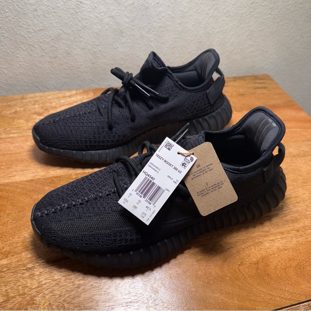 Yeezy Boost 350 V2